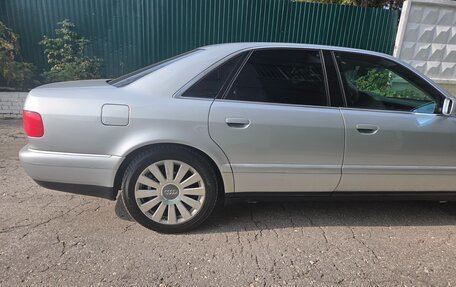 Audi A8, 2001 год, 1 300 000 рублей, 4 фотография