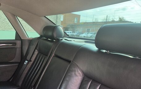 Audi A8, 2001 год, 1 300 000 рублей, 18 фотография