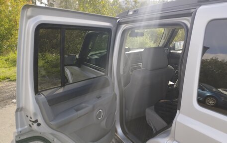 Jeep Commander, 2005 год, 1 700 000 рублей, 10 фотография