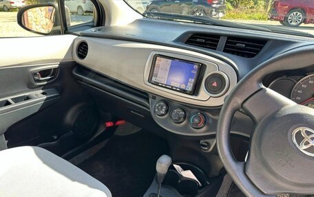 Toyota Vitz, 2012 год, 650 000 рублей, 7 фотография