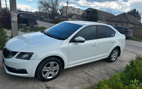 Skoda Octavia, 2019 год, 1 450 000 рублей, 2 фотография