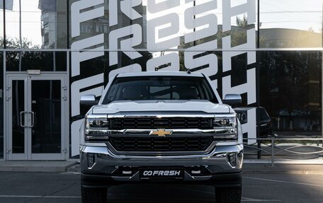 Chevrolet Silverado, 2017 год, 4 250 000 рублей, 3 фотография
