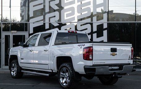 Chevrolet Silverado, 2017 год, 4 250 000 рублей, 2 фотография