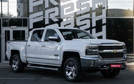 Chevrolet Silverado, 2017 год, 4 250 000 рублей, 1 фотография