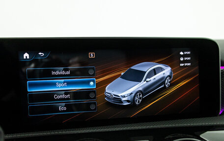 Mercedes-Benz A-Класс, 2019 год, 2 499 700 рублей, 21 фотография