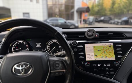 Toyota Camry, 2019 год, 2 850 000 рублей, 8 фотография