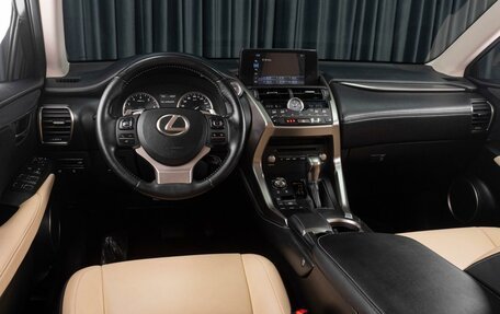Lexus NX I, 2018 год, 2 999 000 рублей, 10 фотография