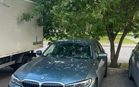 BMW 3 серия, 2019 год, 2 500 000 рублей, 1 фотография
