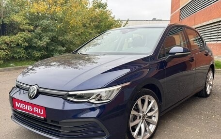 Volkswagen Golf VIII, 2021 год, 2 385 000 рублей, 6 фотография