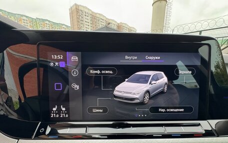 Volkswagen Golf VIII, 2021 год, 2 385 000 рублей, 21 фотография