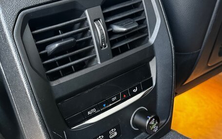 BMW 3 серия, 2019 год, 2 950 000 рублей, 12 фотография