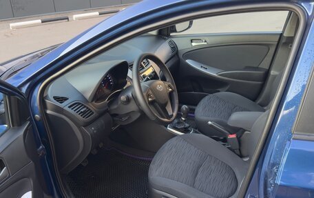 Hyundai Solaris II рестайлинг, 2015 год, 1 070 000 рублей, 8 фотография