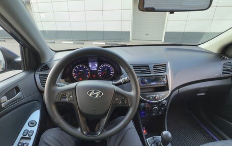 Hyundai Solaris II рестайлинг, 2015 год, 1 070 000 рублей, 9 фотография