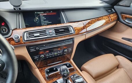 BMW 7 серия, 2014 год, 2 690 000 рублей, 19 фотография