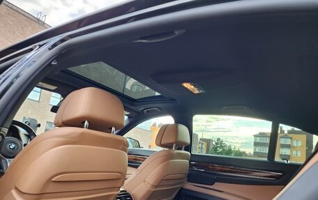 BMW 7 серия, 2014 год, 2 690 000 рублей, 16 фотография