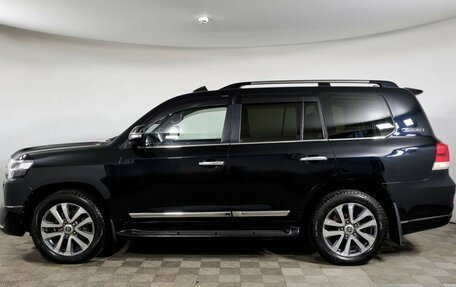 Toyota Land Cruiser 200, 2017 год, 3 898 000 рублей, 8 фотография