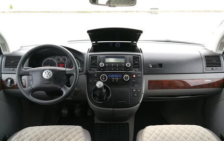 Volkswagen Multivan T5, 2007 год, 1 900 000 рублей, 13 фотография