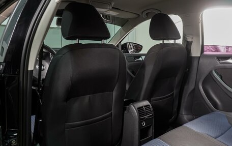 Volkswagen Jetta VI, 2013 год, 1 099 000 рублей, 11 фотография