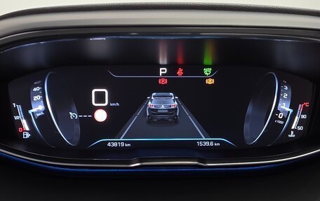 Peugeot 3008 II, 2019 год, 1 560 000 рублей, 10 фотография