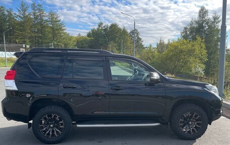 Toyota Land Cruiser Prado 150 рестайлинг 2, 2010 год, 4 000 000 рублей, 3 фотография
