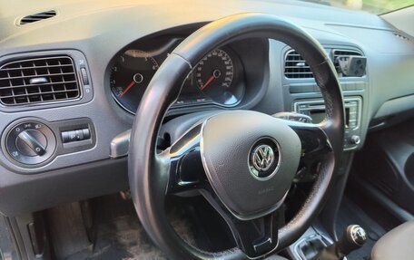 Volkswagen Polo VI (EU Market), 2015 год, 720 000 рублей, 14 фотография