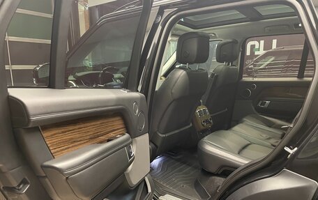 Land Rover Range Rover IV рестайлинг, 2018 год, 5 500 000 рублей, 13 фотография