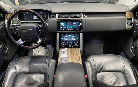Land Rover Range Rover IV рестайлинг, 2018 год, 5 500 000 рублей, 21 фотография