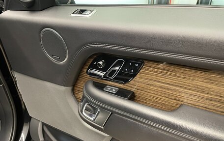 Land Rover Range Rover IV рестайлинг, 2018 год, 5 500 000 рублей, 19 фотография