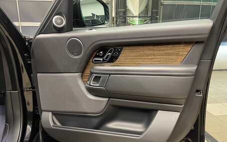 Land Rover Range Rover IV рестайлинг, 2018 год, 5 500 000 рублей, 18 фотография