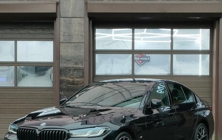 BMW 5 серия, 2021 год, 6 400 000 рублей, 2 фотография