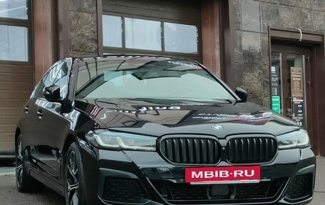 BMW 5 серия, 2021 год, 6 400 000 рублей, 13 фотография