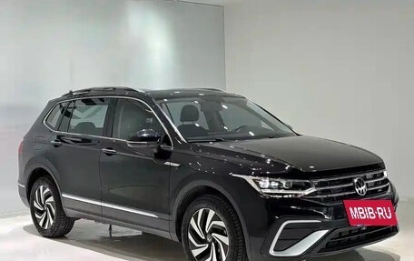 Volkswagen Tiguan II, 2023 год, 2 150 017 рублей, 3 фотография