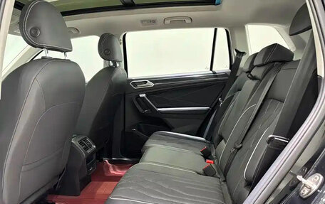 Volkswagen Tiguan II, 2023 год, 2 150 017 рублей, 12 фотография