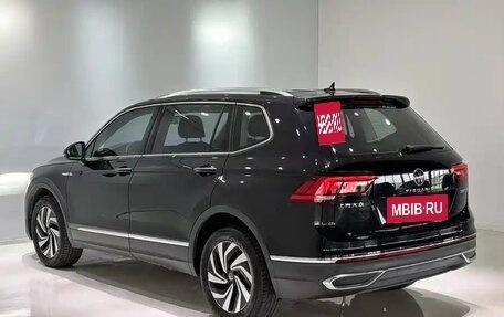 Volkswagen Tiguan II, 2023 год, 2 150 017 рублей, 6 фотография