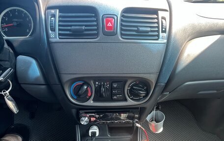 Nissan Almera, 2005 год, 220 000 рублей, 13 фотография