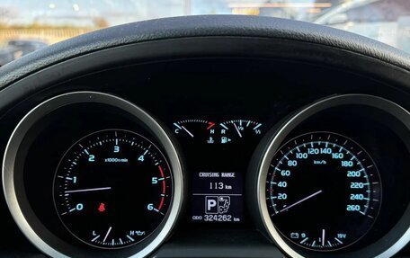 Toyota Land Cruiser 200, 2010 год, 2 700 000 рублей, 14 фотография
