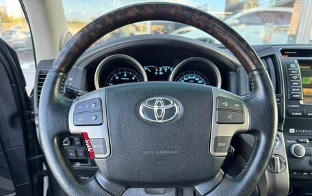 Toyota Land Cruiser 200, 2010 год, 2 700 000 рублей, 13 фотография