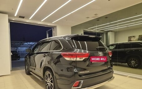 Toyota Highlander III, 2019 год, 3 650 000 рублей, 6 фотография