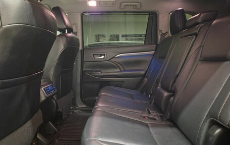 Toyota Highlander III, 2019 год, 3 650 000 рублей, 13 фотография