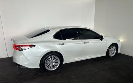 Toyota Camry, 2019 год, 2 540 000 рублей, 4 фотография