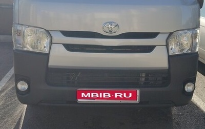 Toyota HiAce H200, 2017 год, 3 200 000 рублей, 1 фотография