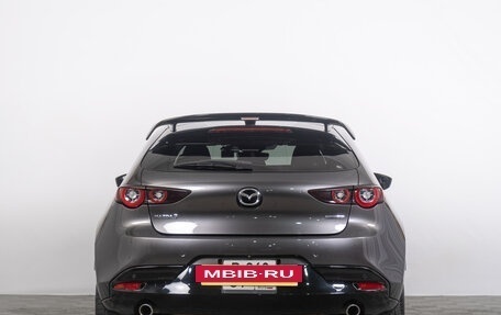 Mazda 3, 2022 год, 1 949 000 рублей, 4 фотография