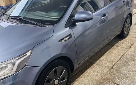 KIA Rio III рестайлинг, 2012 год, 750 000 рублей, 2 фотография
