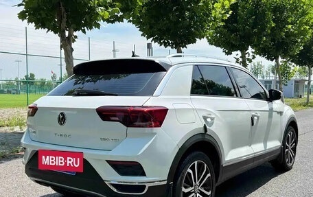 Volkswagen T-Roc I, 2022 год, 1 700 000 рублей, 5 фотография