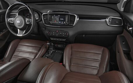 KIA Sorento III Prime рестайлинг, 2017 год, 2 399 000 рублей, 10 фотография