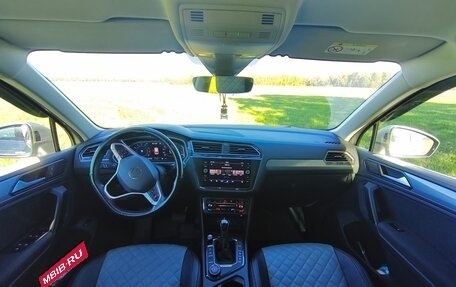 Volkswagen Tiguan II, 2021 год, 2 700 000 рублей, 12 фотография