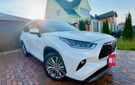 Toyota Highlander, 2025 год, 7 500 000 рублей, 2 фотография