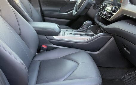 Toyota Highlander, 2025 год, 7 500 000 рублей, 12 фотография