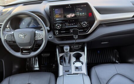 Toyota Highlander, 2025 год, 7 500 000 рублей, 13 фотография