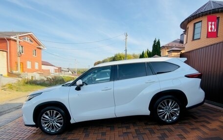 Toyota Highlander, 2025 год, 7 500 000 рублей, 5 фотография